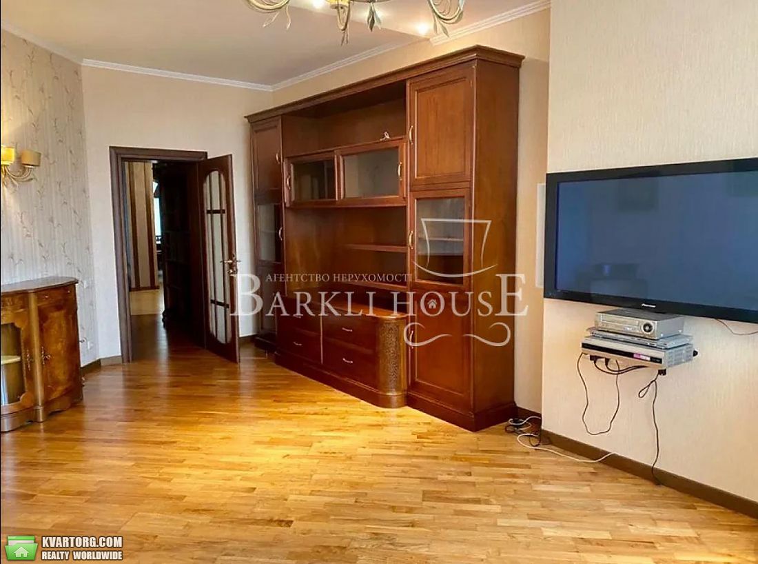 Rent out 4-room apartment. Киев,  Барбюса — photo 10