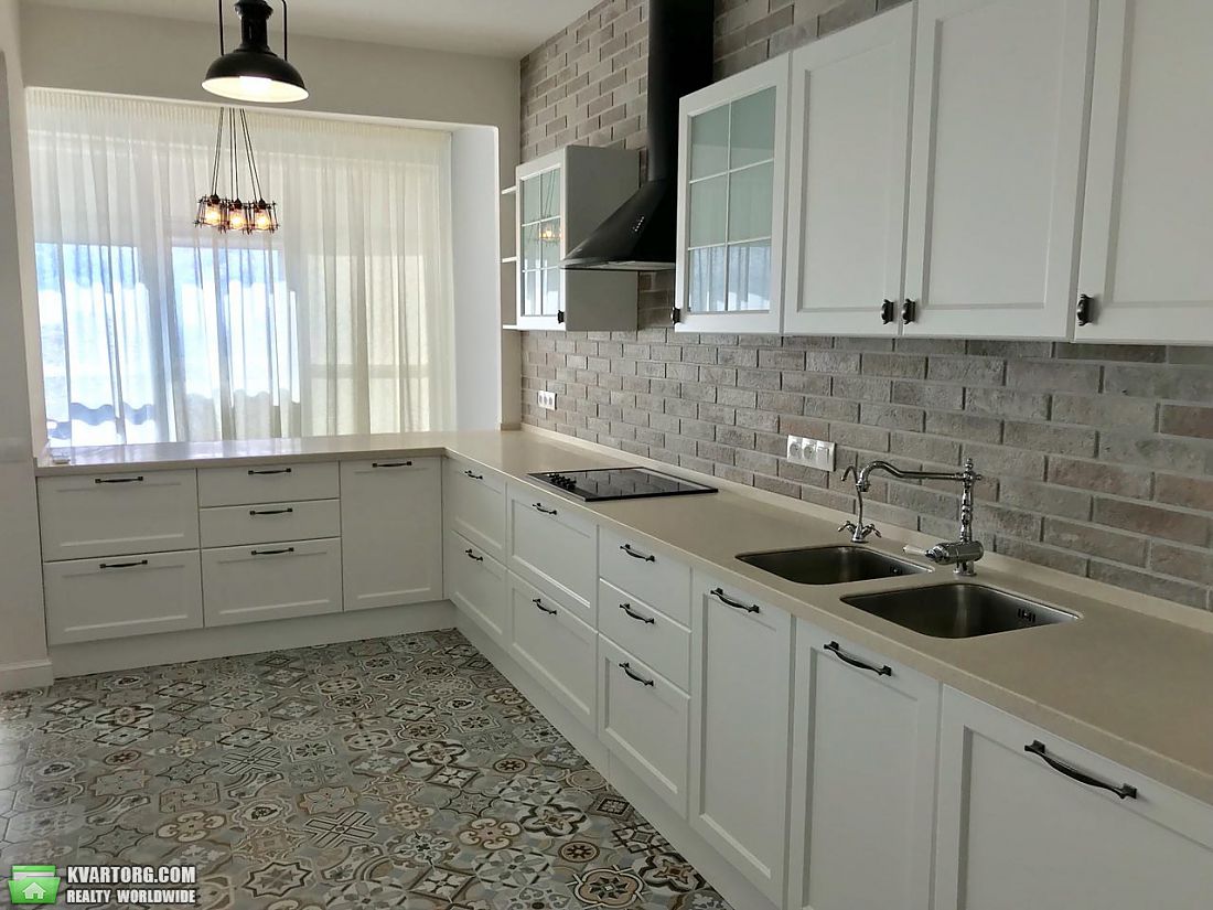 Rent out 4-room apartment. Киев,  Кловский спуск — photo 5