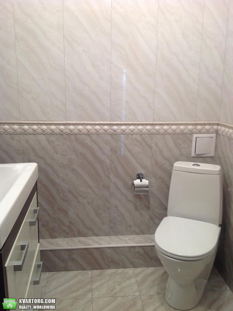Rent out 3-room apartment. Киев,  Мельникова — photo 6