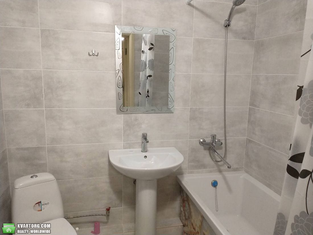 Rent out 1-room apartment. Киев,  Краковская — photo 2