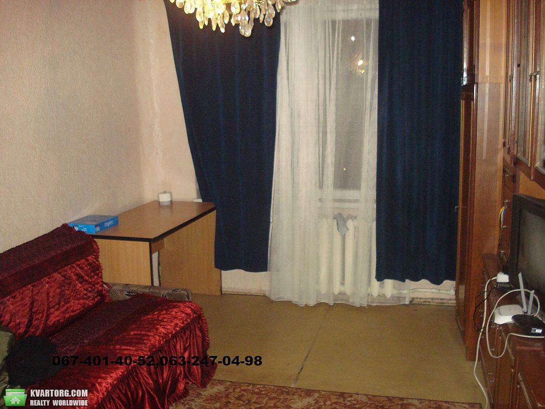 Sell 3-room apartment. Киев,  Радужная — photo 1