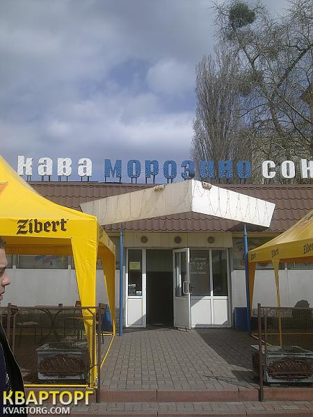 Rent out shop. Киев, Севастопольская пл. — photo 1