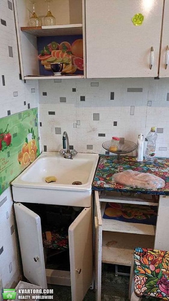 Sell 1-room apartment. Киев,  Березняковская — photo 1