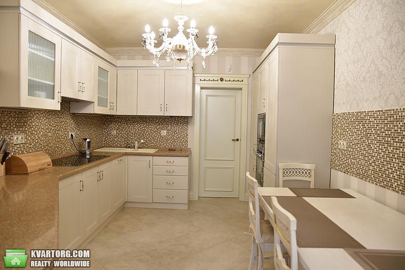 Rent out 3-room apartment. Киев, Сверстюка — photo 4