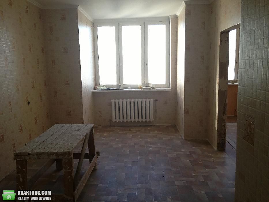 Sell 3-room apartment. Киев,  Срибнокильская — photo 4
