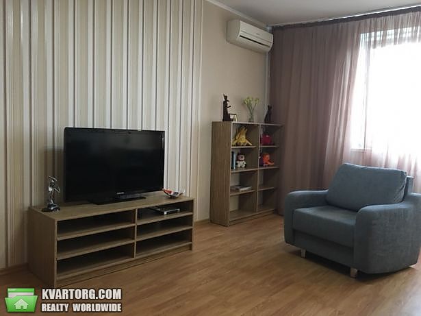Rent out 1-room apartment. Киев,  Голосеевская — photo 3
