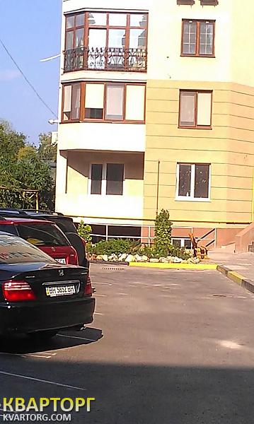 Sell 3-room apartment. Одесса, Светлый переулок — photo 1
