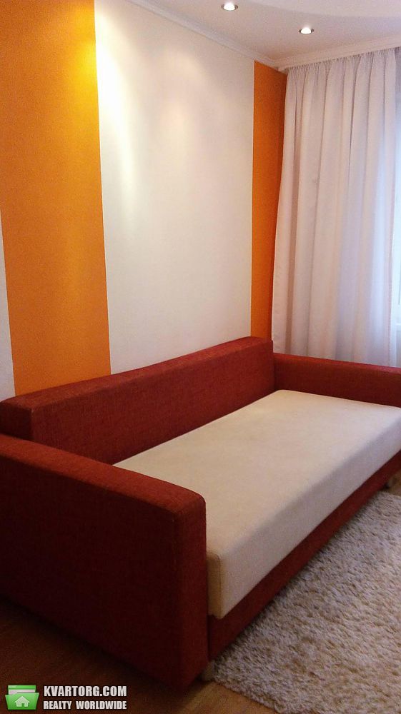 Rent out 2-room apartment. Киев, Каштановая — photo 7