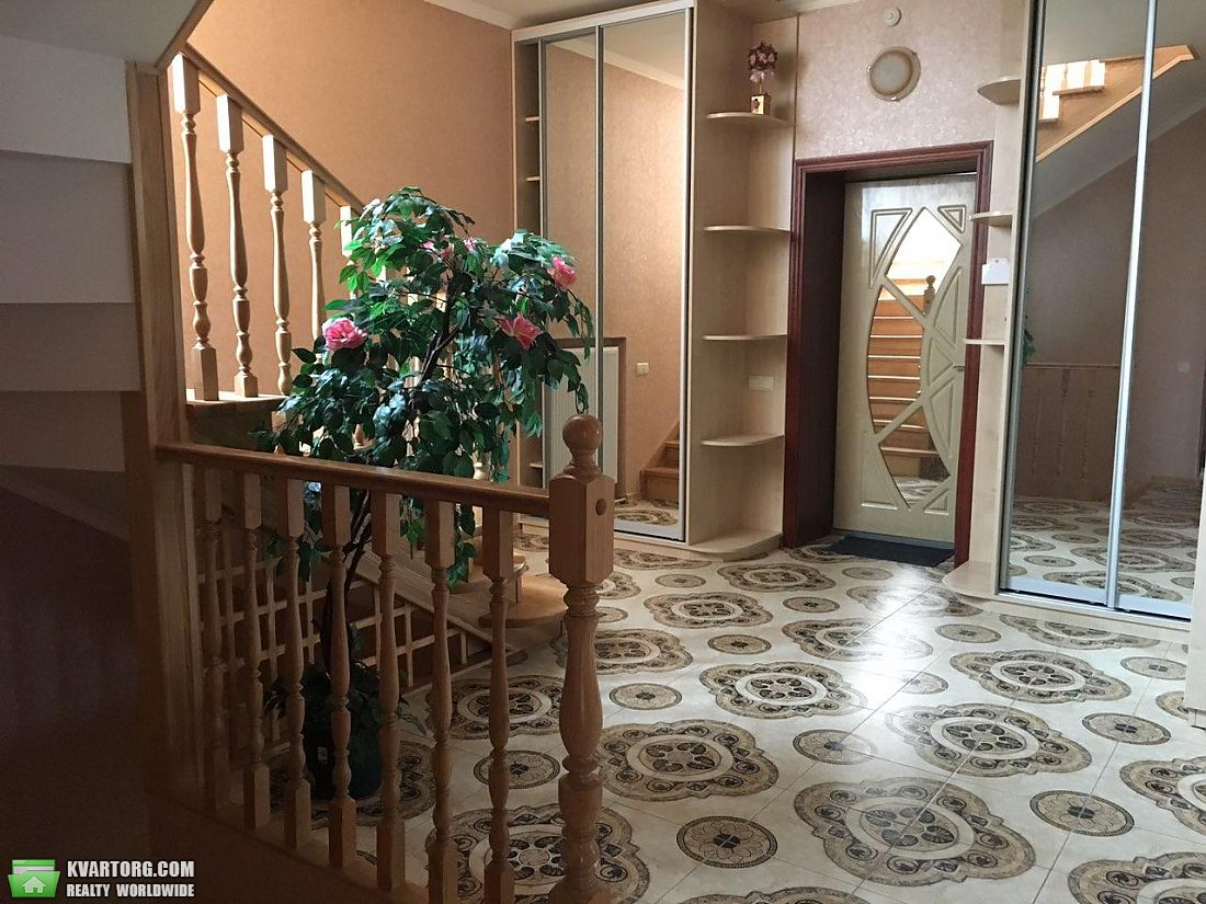 Rent out house. Киев,  Богатырская — photo 6