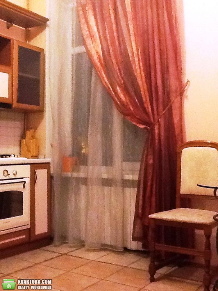 Rent out 2-room apartment. Киев,  Антоновича — photo 7