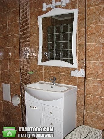 Rent out 3-room apartment. Киев, проспект лобановского — photo 10