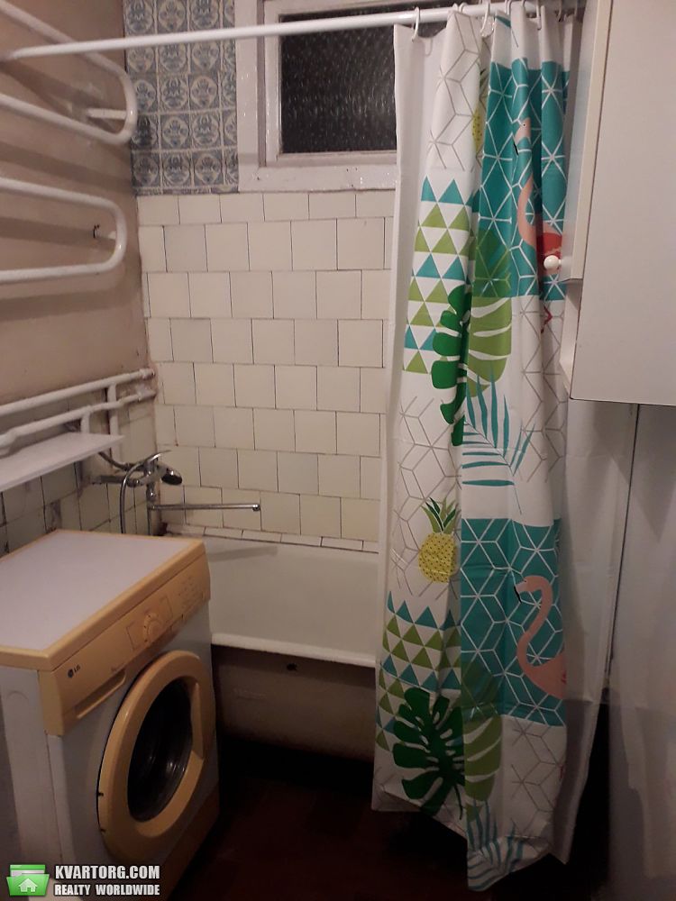 Rent out 2-room apartment. Киев, Вацлава Гавела — photo 7