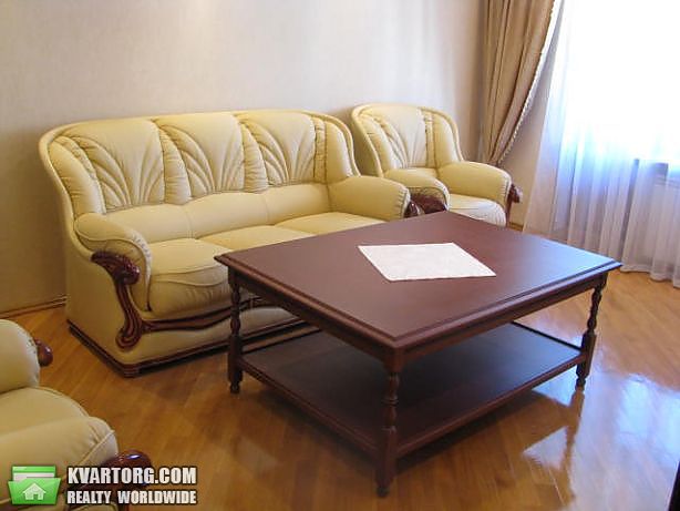 Rent out 3-room apartment. Киев,  Стуса — photo 2