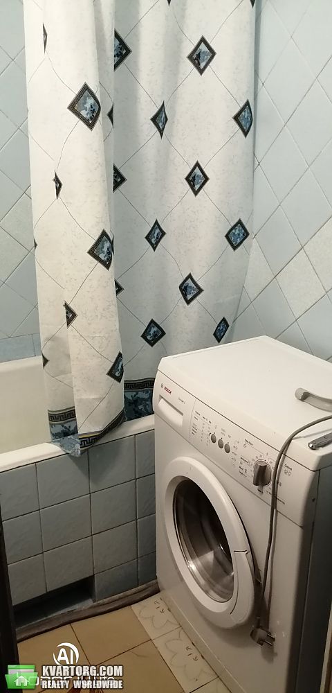 Rent out 3-room apartment. Киев,  Николаева — photo 8