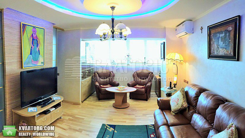 Sell 2-room apartment. Киев,  Черновола — photo 1