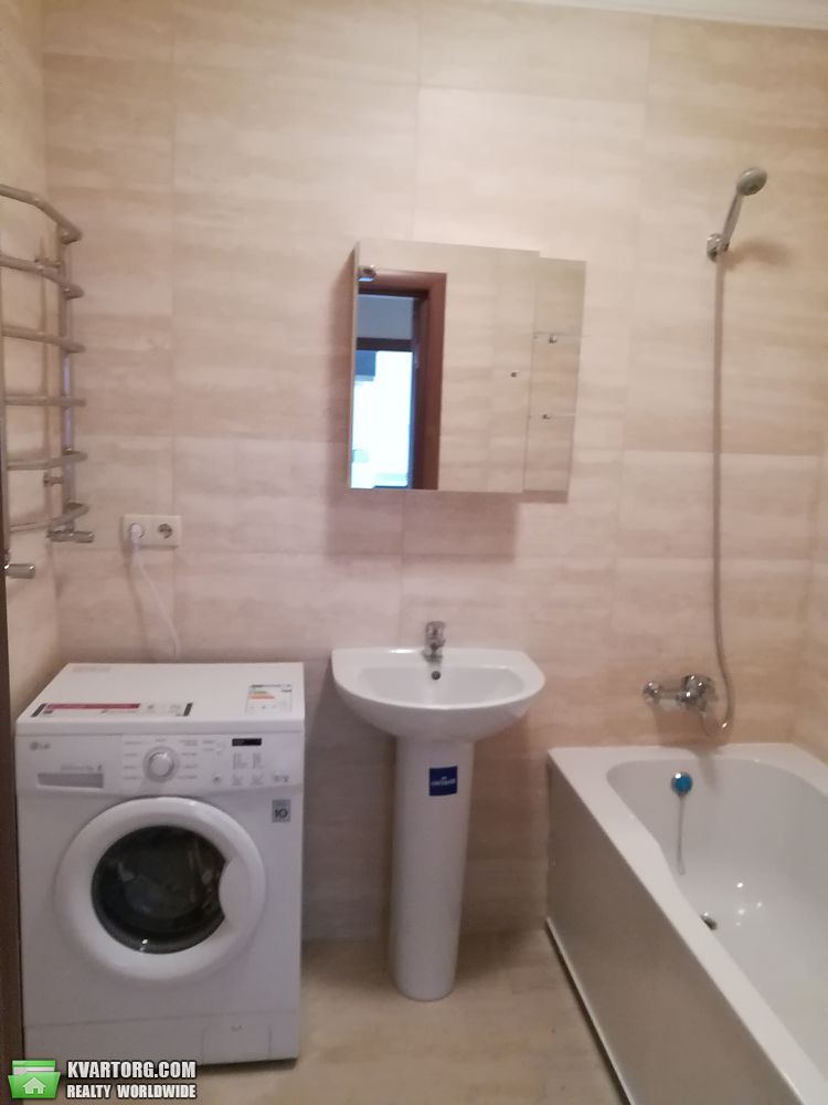 Rent out 2-room apartment. Киев,  Большая Окружная — photo 4