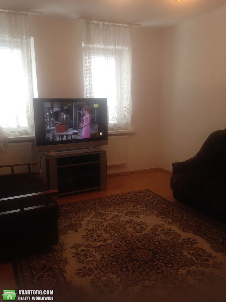 Rent out 3-room apartment. Киев,  Оболонская — photo 3