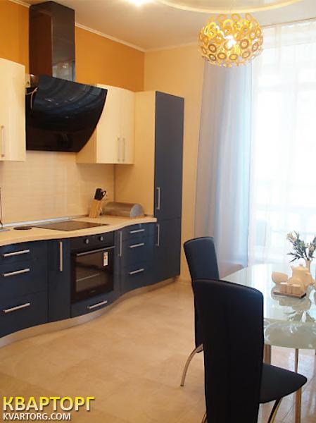 Rent out 2-room apartment. Киев, Драгомирова — photo 2