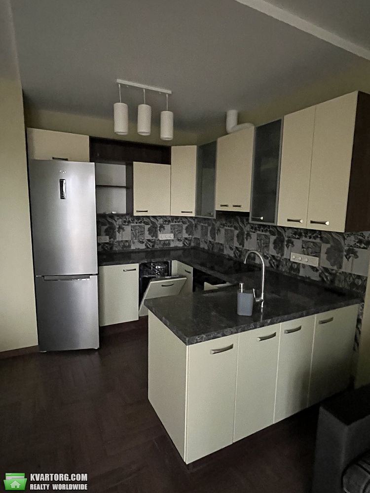 Rent out 2-room apartment. Киев,  Шолуденко — photo 7