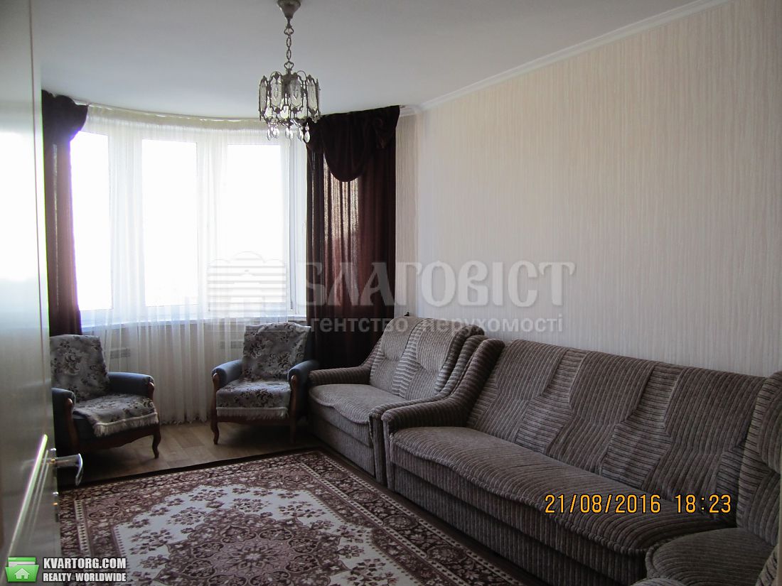 Rent out 2-room apartment. Киев,  Чавдар — photo 6