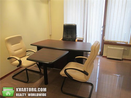 Rent out office. Киев, ул.Жилянская — photo 1