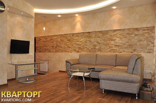 Rent out 2-room apartment. Одесса, Дерибасовская — photo 1