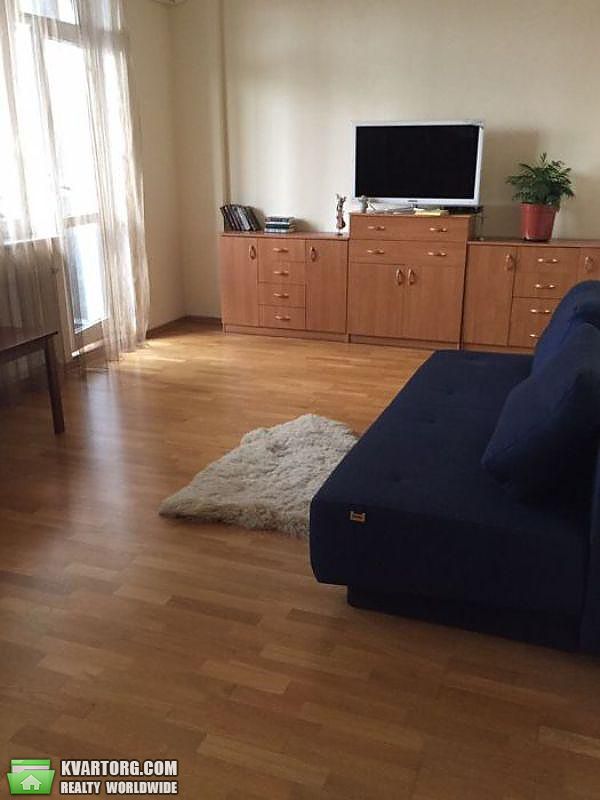 Rent out 2-room apartment. Киев,  Тверская — photo 3