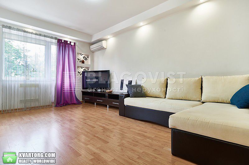 Rent out 1-room apartment. Киев,  Большая Васильковская — photo 1