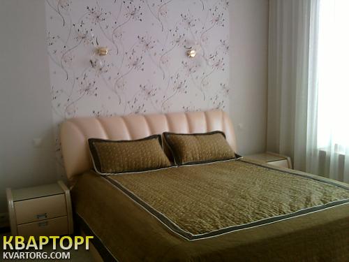 Rent out 2-room apartment. Киев, Жилянская — photo 1