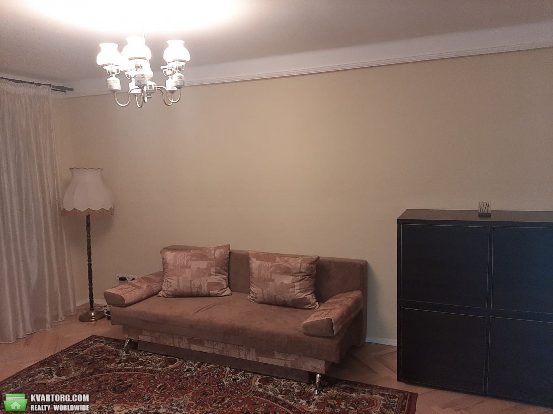 Rent out 2-room apartment. Киев,  Кловский спуск — photo 6
