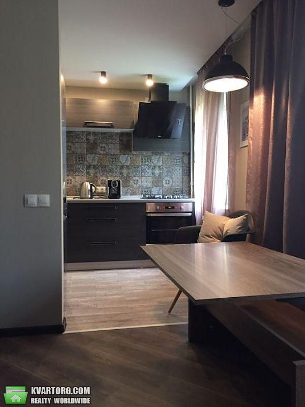 Rent out 1-room apartment. Киев,  Еленовская — photo 3