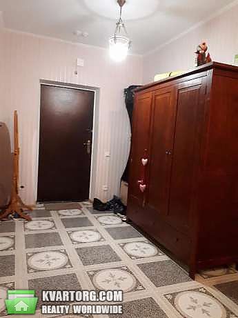 Rent out 2-room apartment. Киев,  Чавдар — photo 3