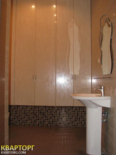 Rent out office. Киев,  Десятинная — photo 3