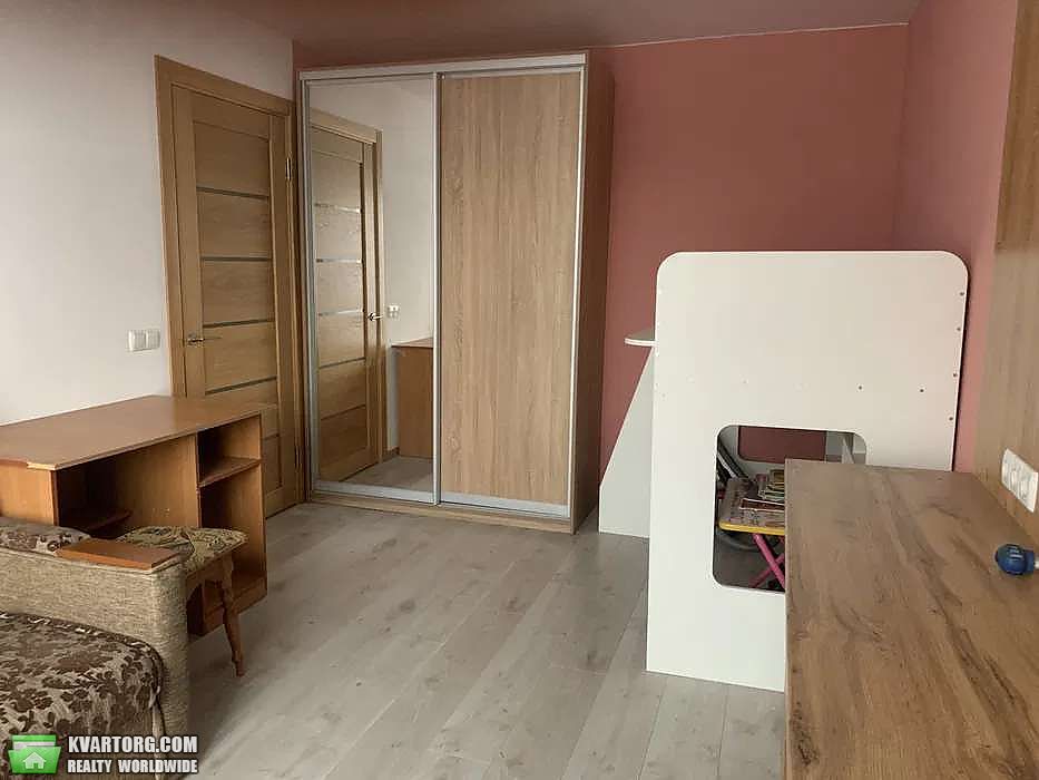 Rent out 1-room apartment. Киев, Жолудева — photo 1