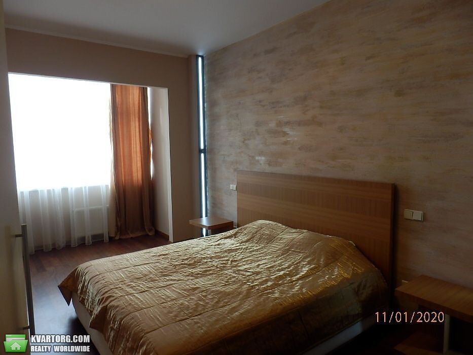 Rent out 2-room apartment. Киев,  Барбюса — photo 2