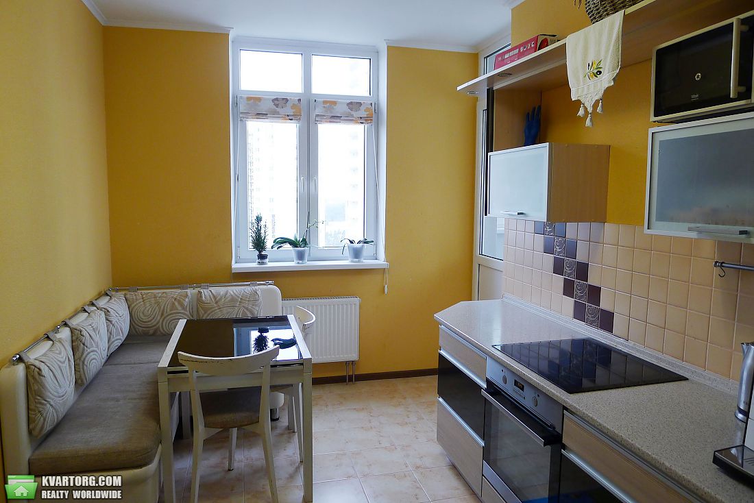 Sell 2-room apartment. Киев,  Воскресенская — photo 2