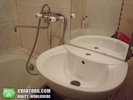 Rent out 1-room apartment. Киев,  Жмеринская — photo 4
