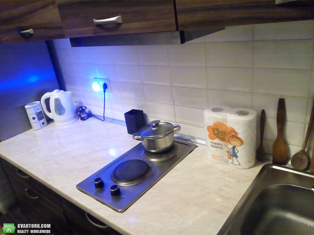 Rent out 1-room apartment. Киев, Милославская — photo 2