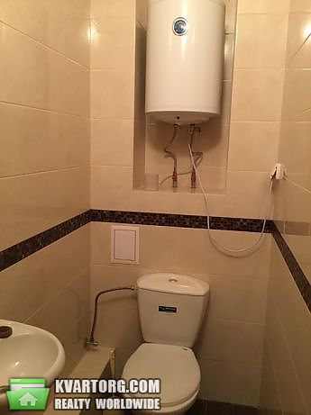 Rent out 2-room apartment. Киев,  Трутенко — photo 8