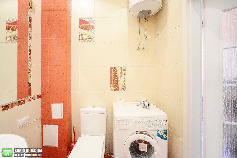 Rent out 2-room apartment. Киев, Бассейная — photo 7