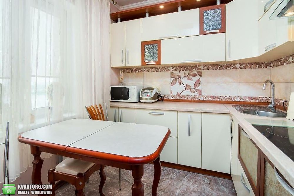 Sell 3-room apartment. Киев,  Лайоша Гавро — photo 1