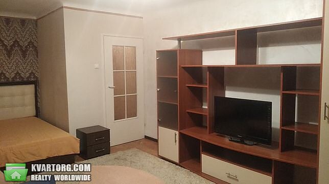 Rent out 1-room apartment. Киев,  Черновола — photo 1