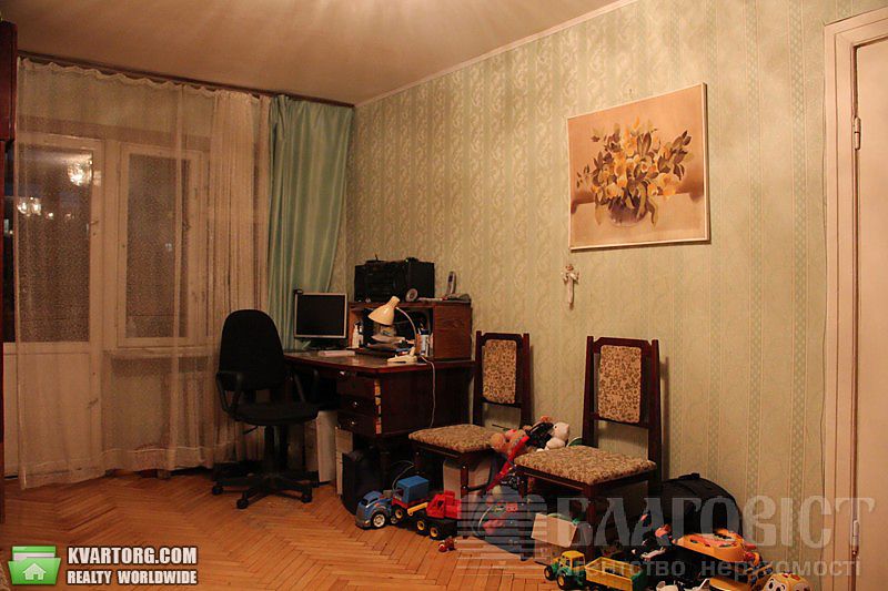 Sell 3-room apartment. Киев,  Дегтяревская — photo 4