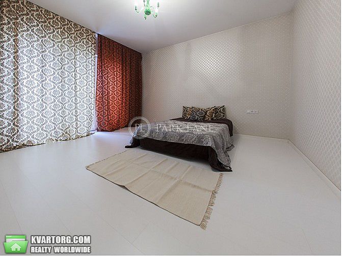Rent out multi-room apartment. Киев,  Богдана Хмельницкого — photo 4