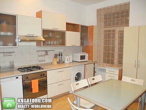 Rent out 3-room apartment. Киев, Михайловский пер — photo 2