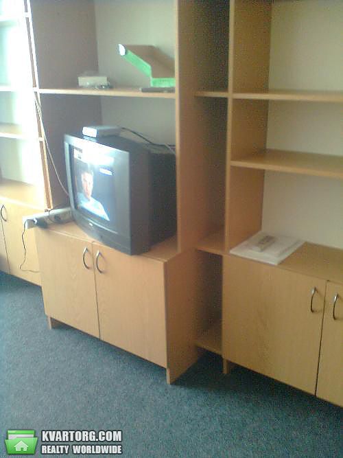 Rent out 1-room apartment. Киев,  Баумана — photo 2