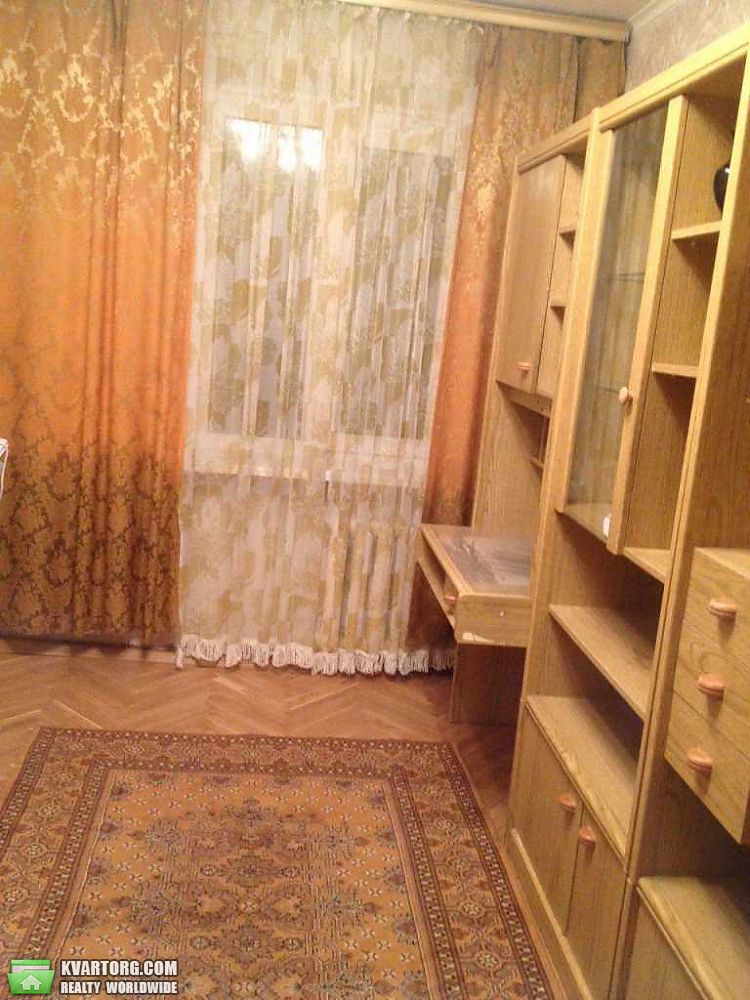 Rent out 3-room apartment. Киев, Щорса — photo 4