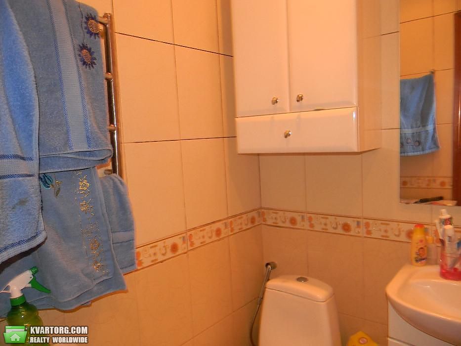 Sell 2-room apartment. Киев,  Фрунзе — photo 2