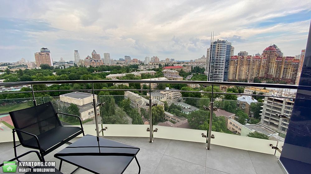 Rent out 2-room apartment. Киев, Лабораторный переулок — photo 8