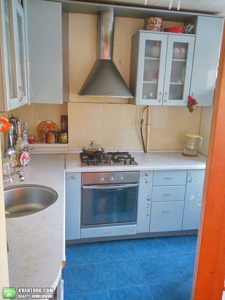 Sell 3-room apartment. Днепропетровск, Набережная Победы — photo 1